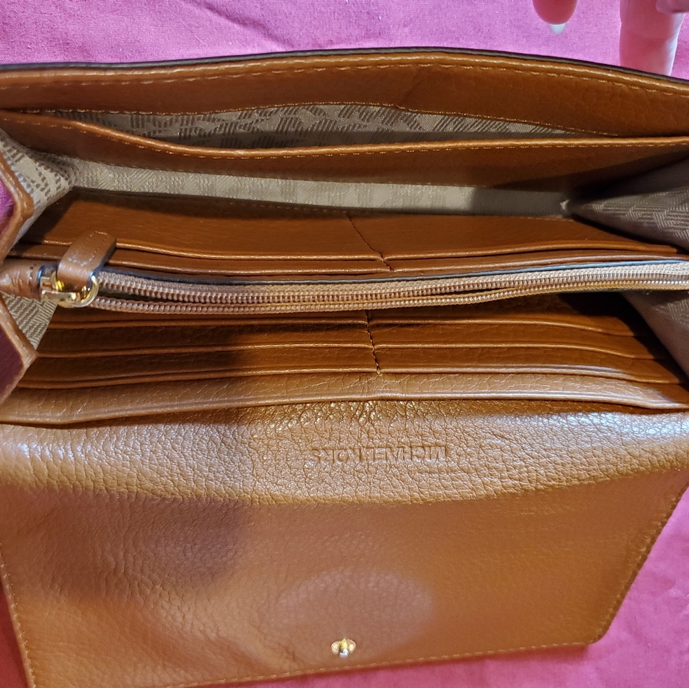 Brown Micheal Kors wallet